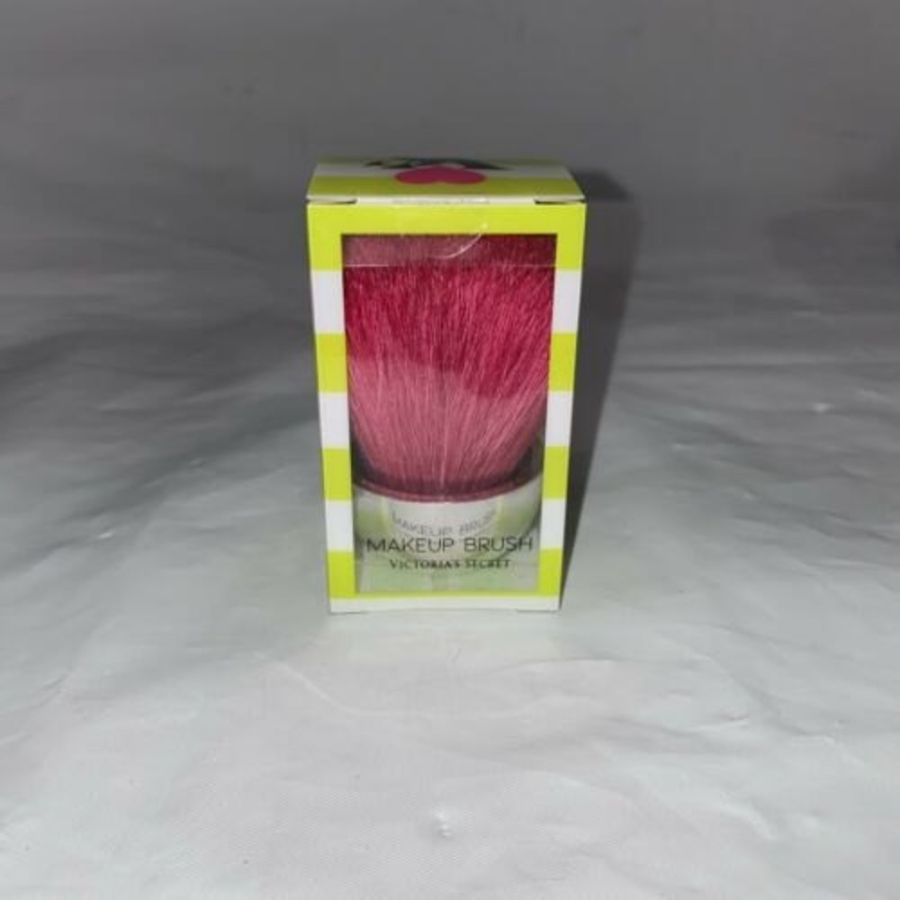 Victoria's Secret Kabuki Brush, Super Soft, Brand New in Box